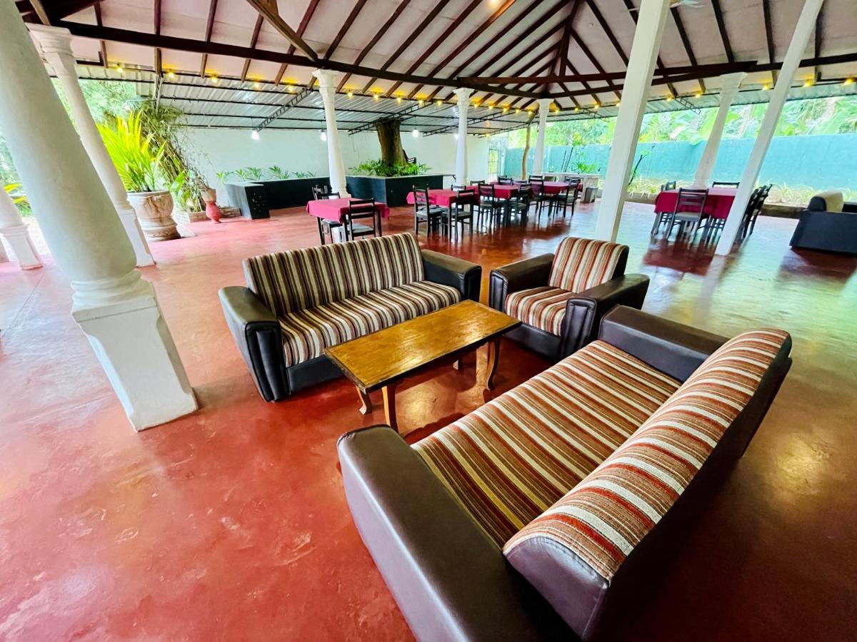 Tishan Holiday Resort Полоннарува Экстерьер фото