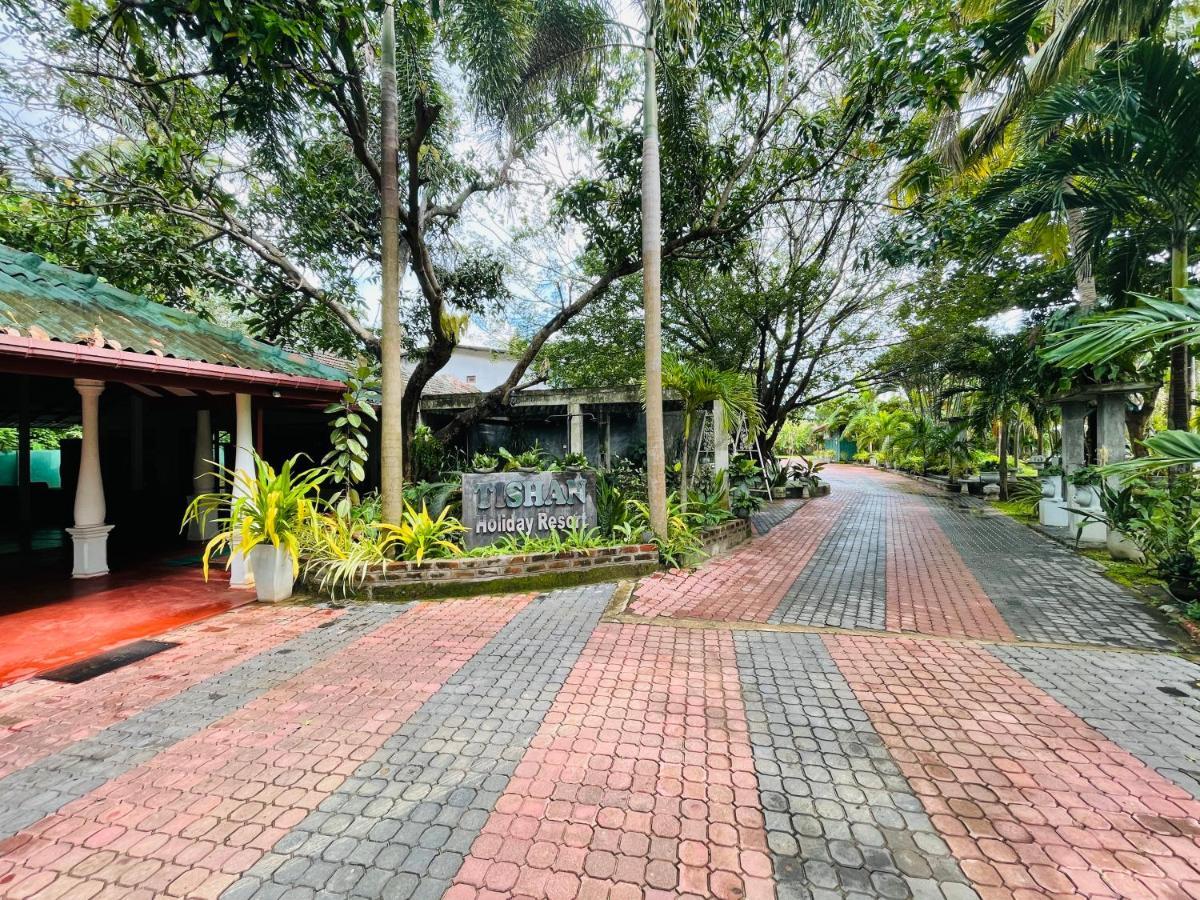 Tishan Holiday Resort Полоннарува Экстерьер фото